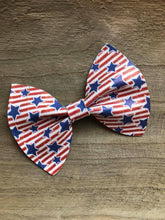 Load image into Gallery viewer, Stars and Stripes Pinch Bow