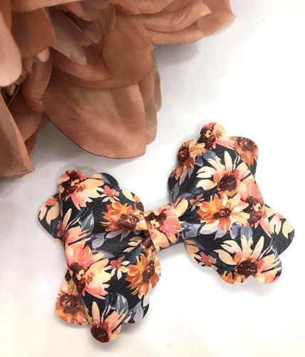 Navy and Floral Buttercup Bow