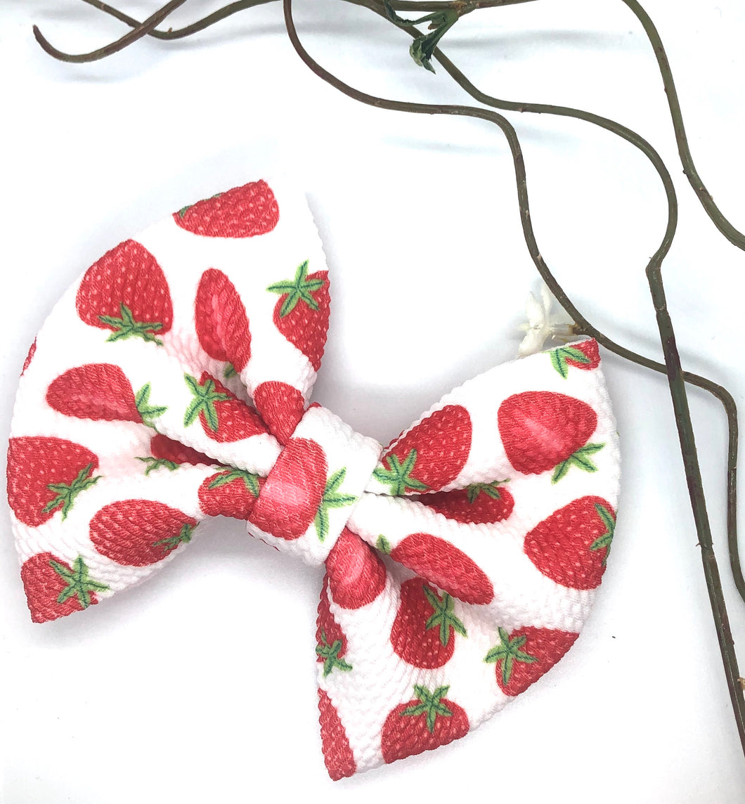 Strawberry Liverpool Bow