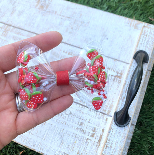 Strawberry Shaker Bow